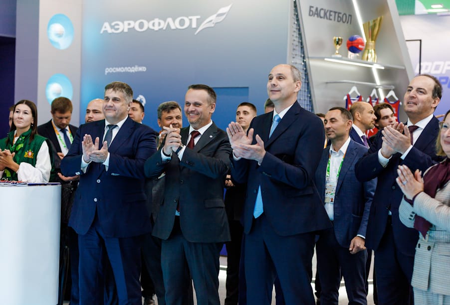 Официальное открытие четырех «Дорожных классов» состоялось в рамках Международного фестиваля молодежи в Екатеринбурге